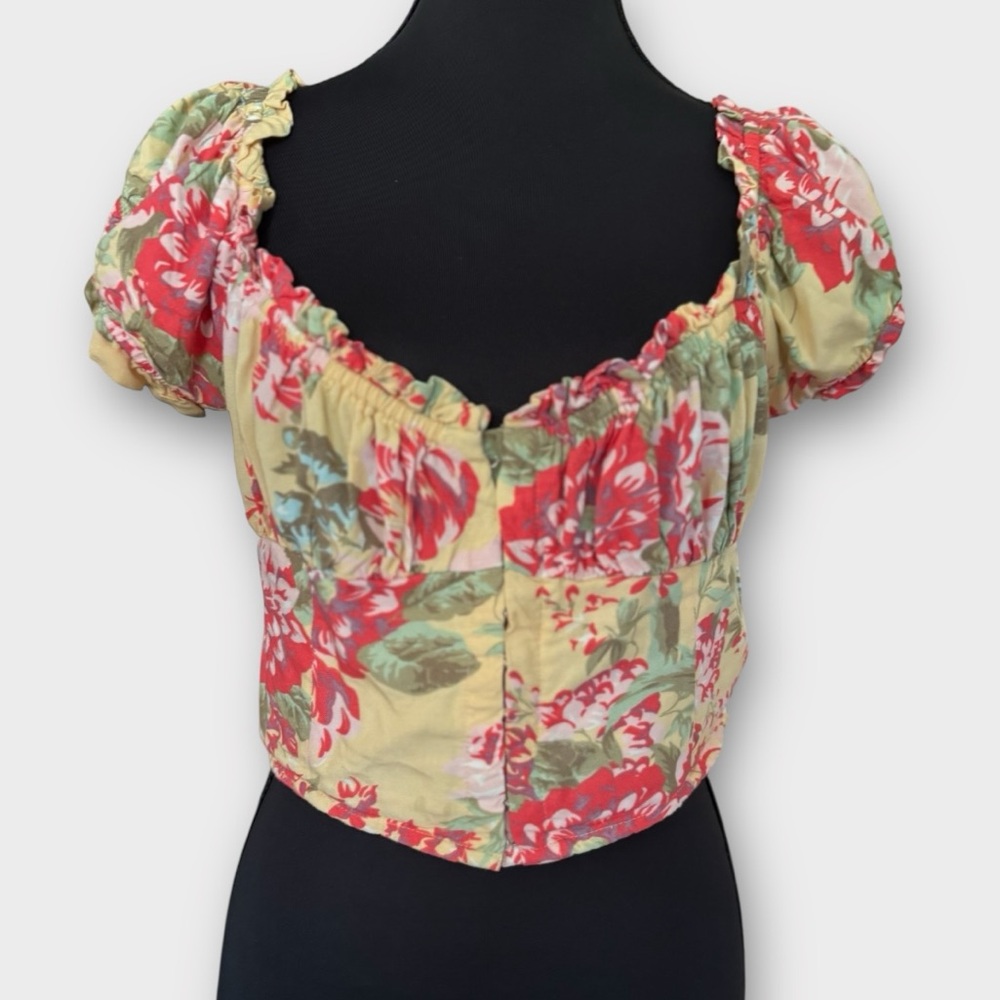Urban Outfitters Yellow Floral Cropped Top Ruffle Cap Sleeves Milkmaid Size M